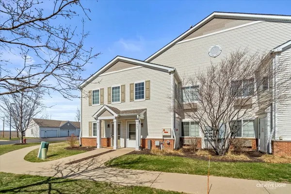 $210,000 | 162 Bertram Drive, Unit I, Yorkville, IL 60560