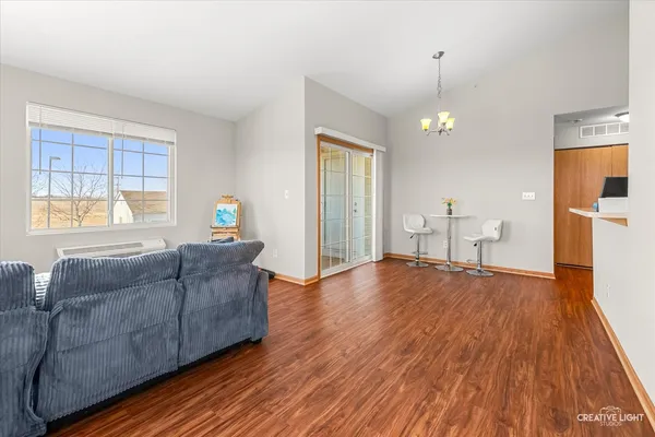 $210,000 | 162 Bertram Drive, Unit I, Yorkville, IL 60560