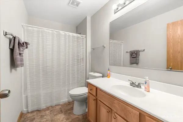 $210,000 | 162 Bertram Drive, Unit I, Yorkville, IL 60560