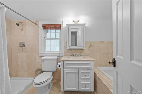 $1,775,000 | 26 Shadow Lane, Larchmont, NY 10538