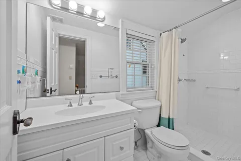 $1,775,000 | 26 Shadow Lane, Larchmont, NY 10538