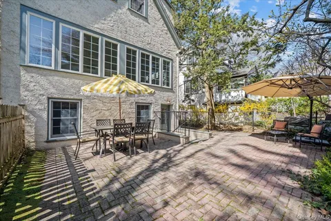 $1,775,000 | 26 Shadow Lane, Larchmont, NY 10538