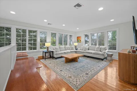 $1,775,000 | 26 Shadow Lane, Larchmont, NY 10538