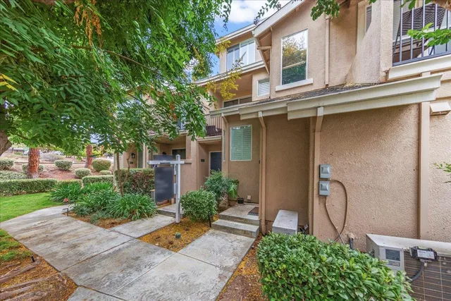 $639,000 | 1083 Esparanza Way, San Jose, CA 95138