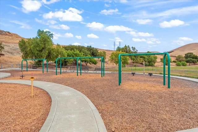 $639,000 | 1083 Esparanza Way, San Jose, CA 95138