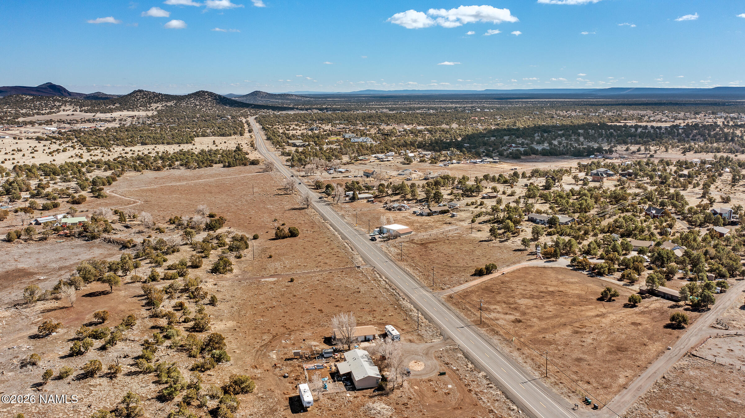10055 Townsend-Winona Road Flagstaff, AZ 86004 - Photo 10 of 24 a view of a city