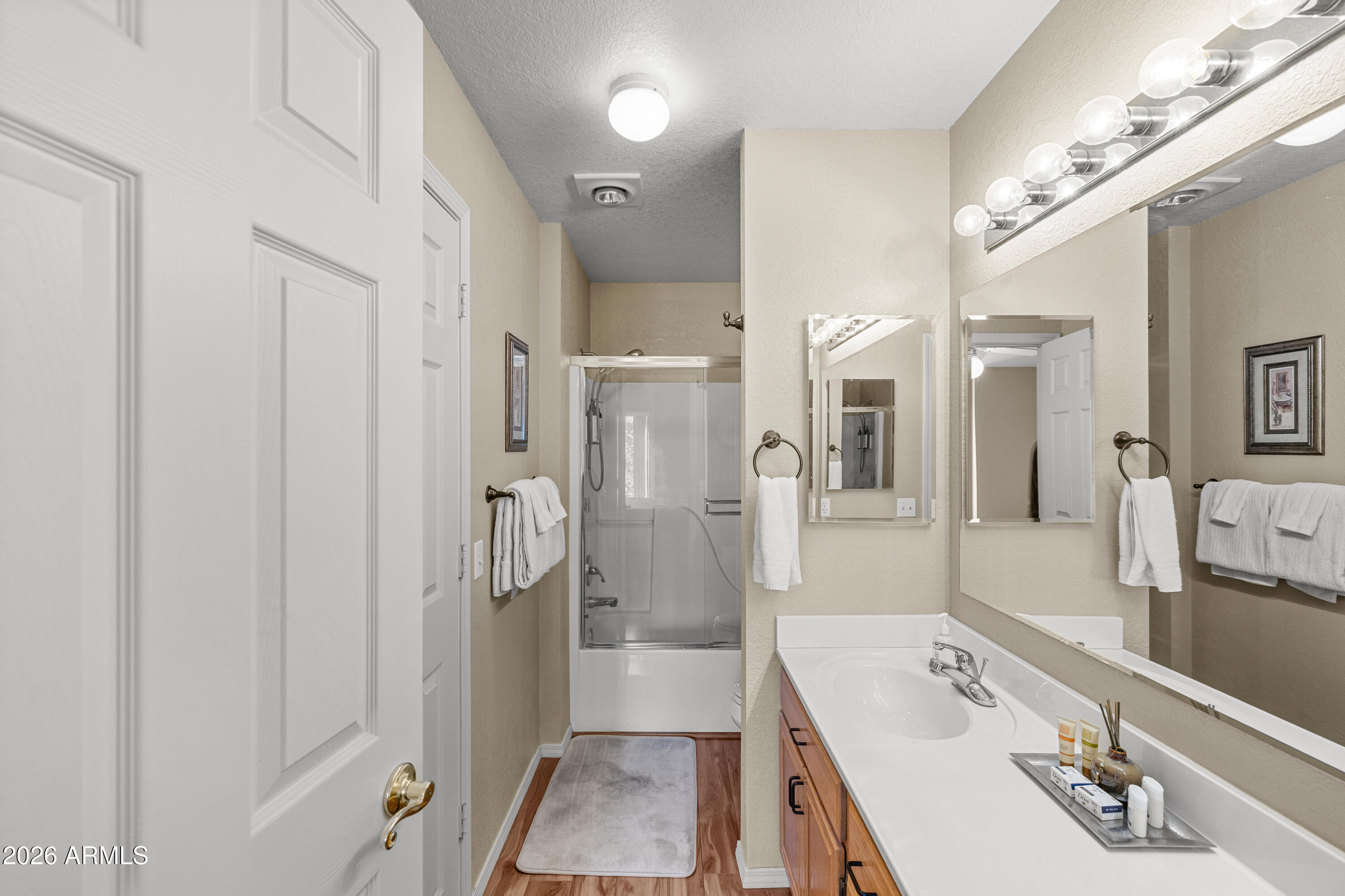 6475 East Settlers Run Road, Unit 14 Flagstaff, AZ 86004 - Photo 19 of 30 Primary Bath