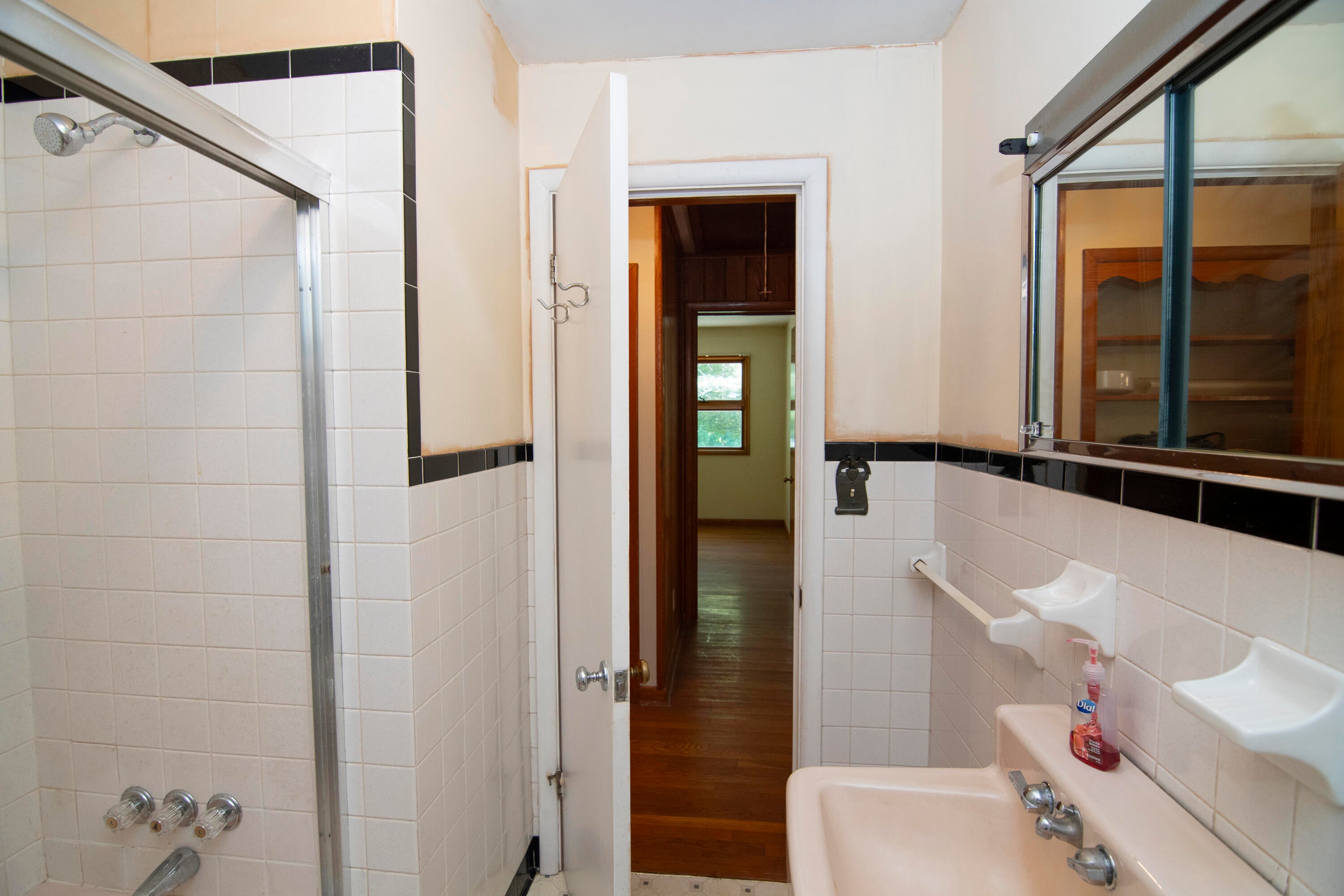 155 Dickson Road Caldwell, WV 24925 - Photo 33 of 78 Gallery Image 33