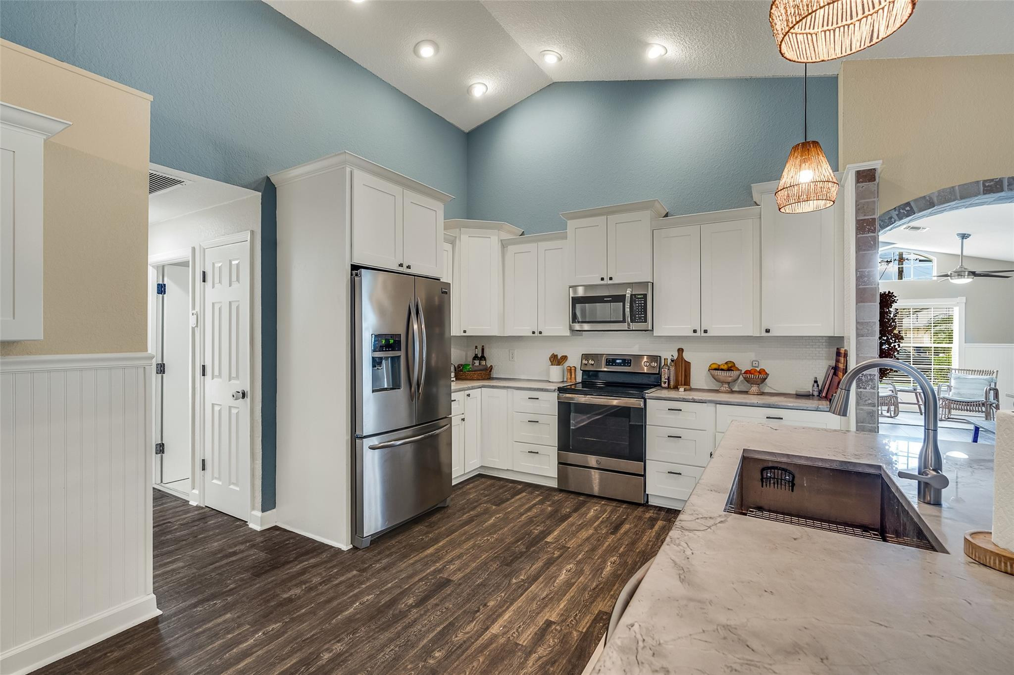 6129 Hollywood Street Jupiter, FL 33458 - Photo 12 of 35 Photo 12
