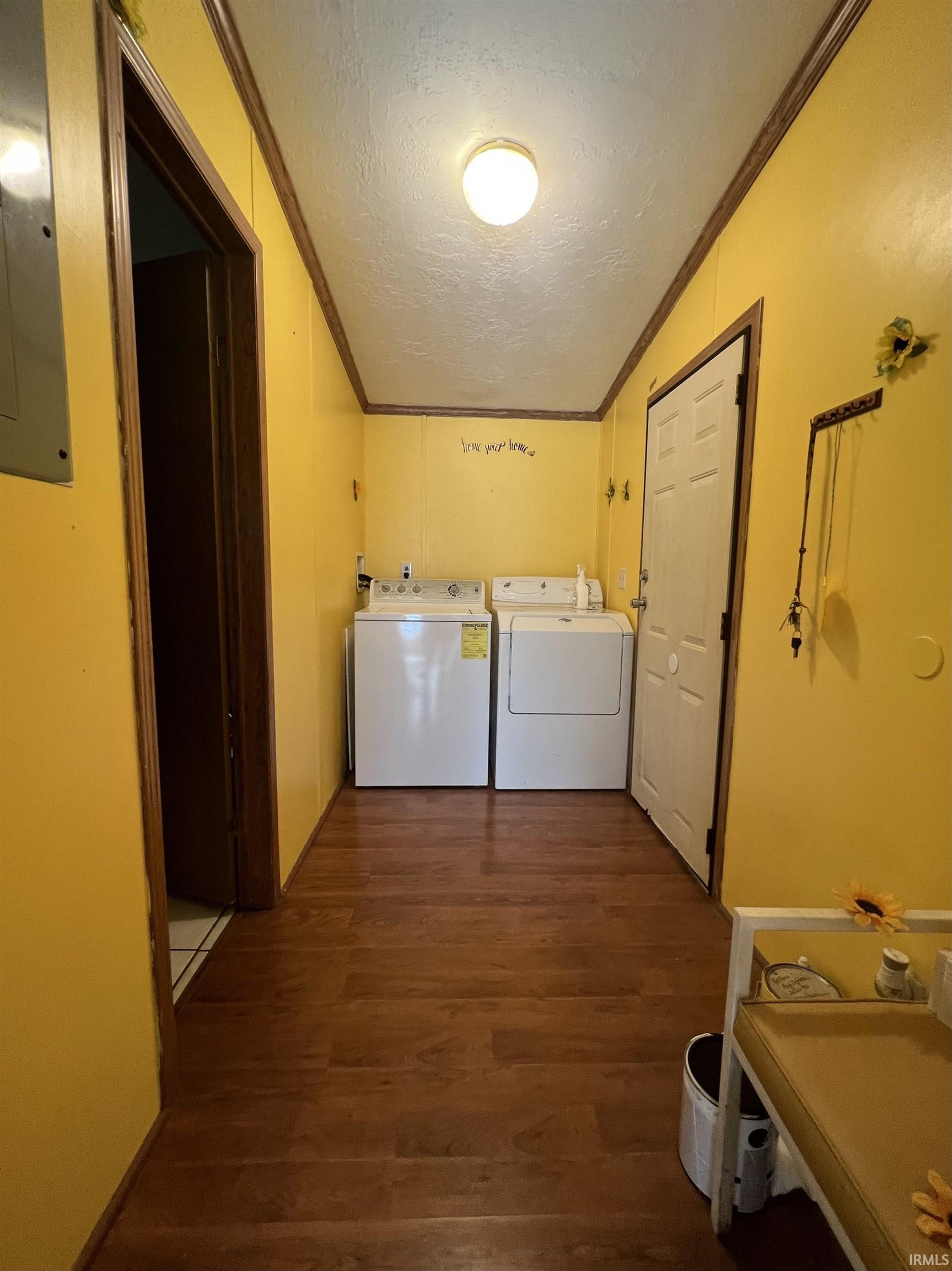 1158 Southwest C Street Linton, IN 47441 - Photo 4 of 15