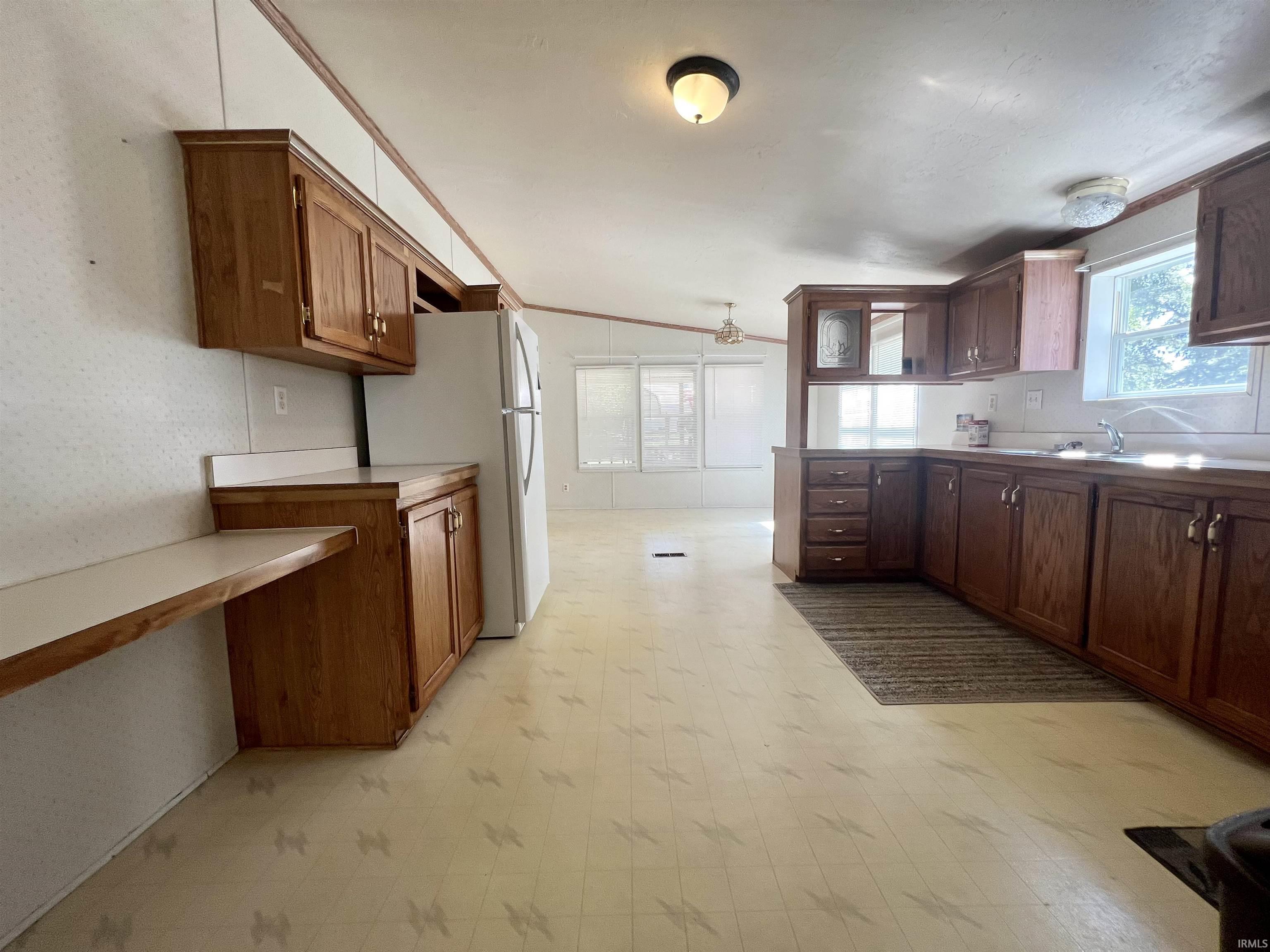 1158 Southwest C Street Linton, IN 47441 - Photo 6 of 15