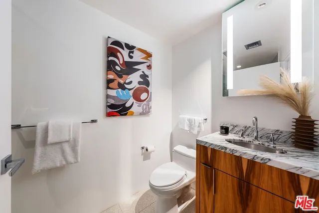 $2,695,000 | 235 Ocean Park Boulevard, Unit 1, Santa Monica, CA 90405