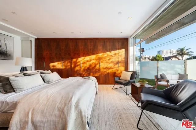 $2,695,000 | 235 Ocean Park Boulevard, Unit 1, Santa Monica, CA 90405