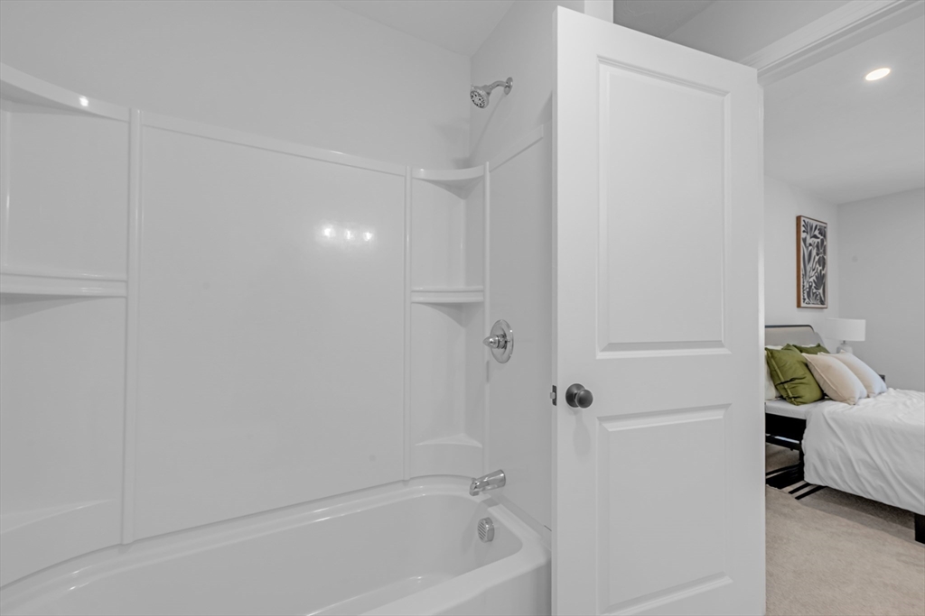 63 North Street, Unit D Worcester, MA 01605 - Photo 14 of 23