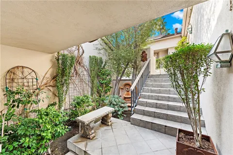 $7,900 | 3 Sea Cove Lane, Newport Beach, CA 92660