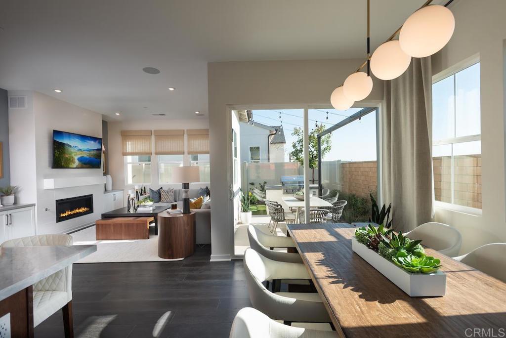 1677 Avenida Tealing Chula Vista, CA 91913 - Photo 3 of 10