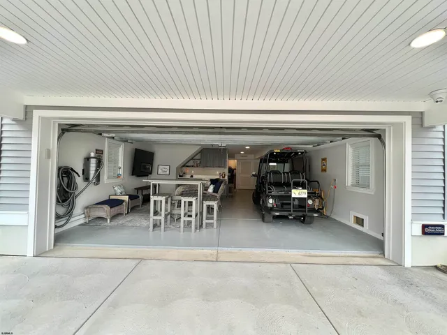 $2,949,900 | 804 North Street, Ocean City, NJ 08226