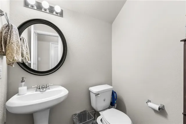 $320,000 | 984 Crossing Drive, Bryan, TX 77803