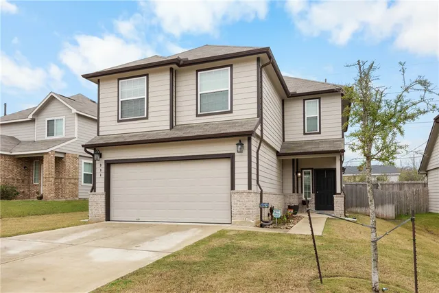 $320,000 | 984 Crossing Drive, Bryan, TX 77803