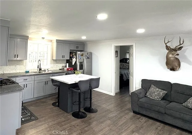 $179,900 | 10701 Cedar Avenue, Unit 156, Bloomington, CA 92316