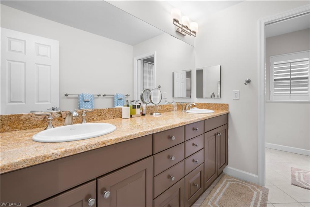 807 Rue Deville, Unit 2 11 Naples, FL 34108 - Photo 22 of 33 Gallery Image 22