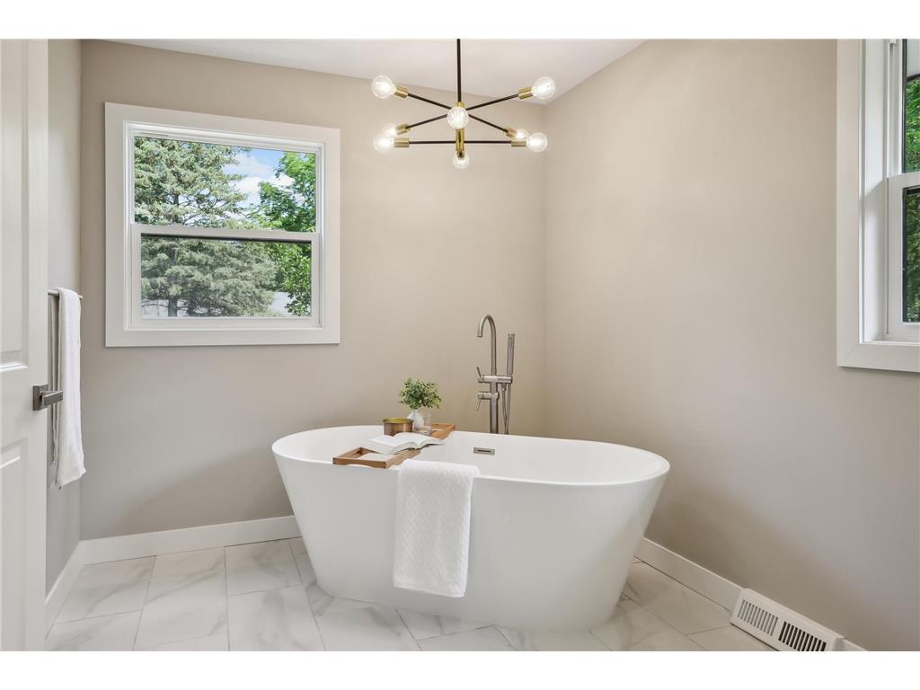 6860 Rosemary Road Eden Prairie, MN 55346 - Photo 16 of 33