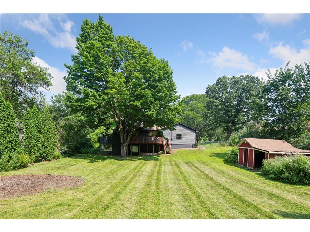 6860 Rosemary Road Eden Prairie, MN 55346 - Photo 30 of 33