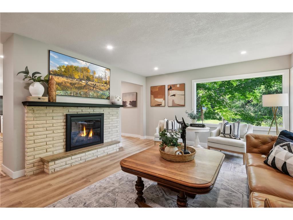 6860 Rosemary Road Eden Prairie, MN 55346 - Photo 9 of 33