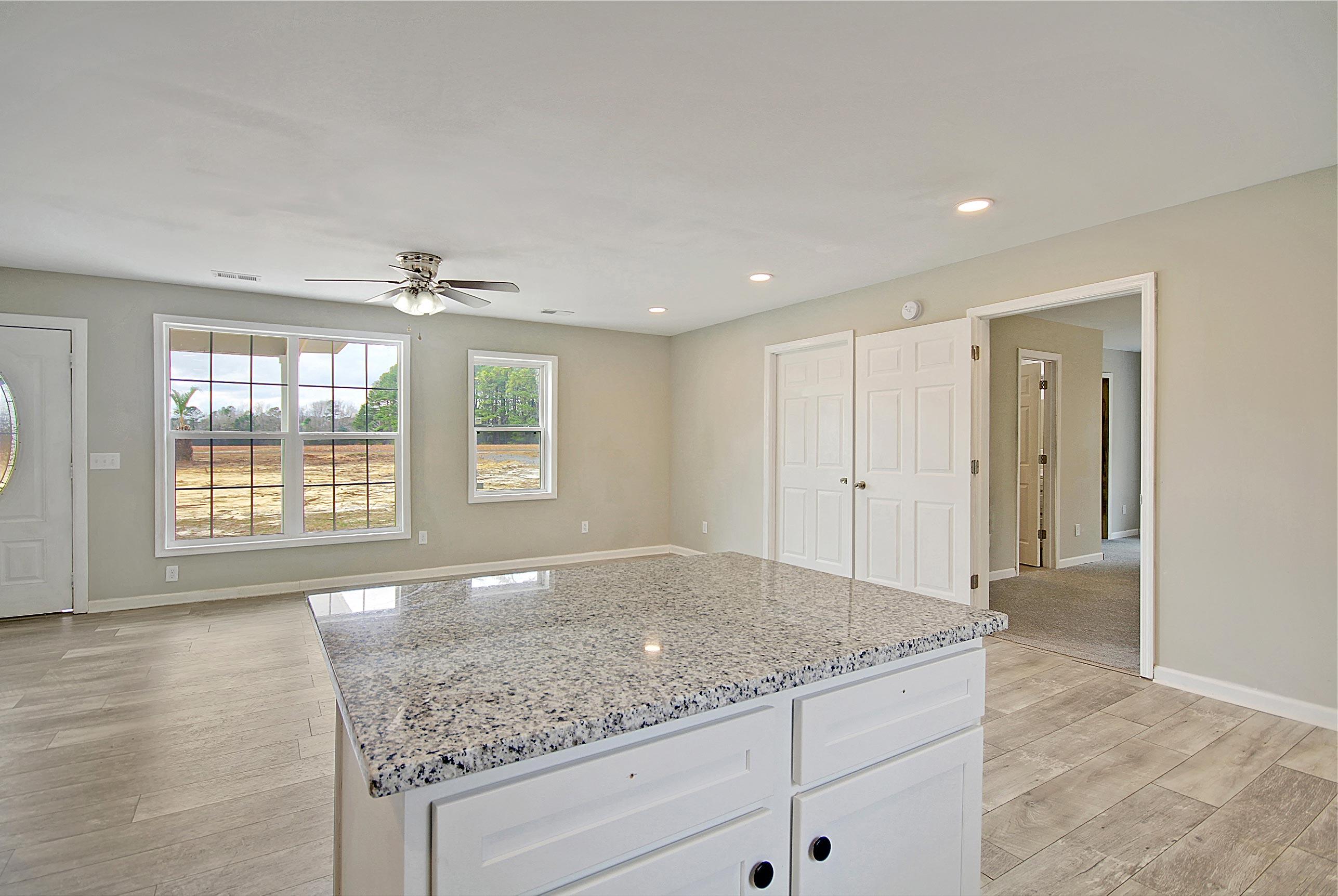 783 Harrison Road Smoaks, SC 29481 - Photo 10 of 25 CREM_783 Harrison_017