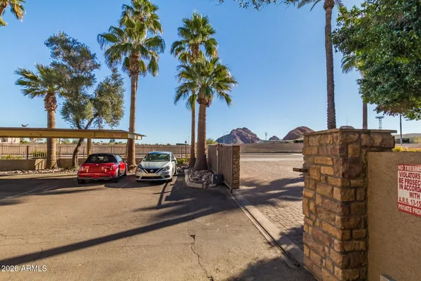 $209,999 | 2228 North 52nd Street, Unit 132, Phoenix, AZ 85008
