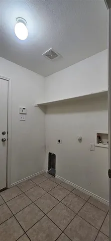 $2,250 | 2120 Stonewood Drive, Lancaster, TX 75134