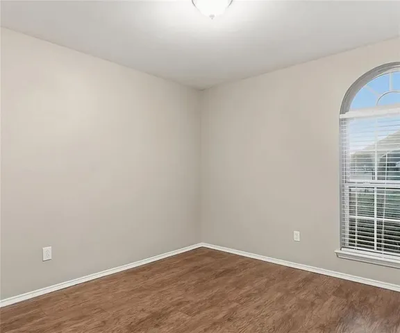 $2,250 | 2120 Stonewood Drive, Lancaster, TX 75134