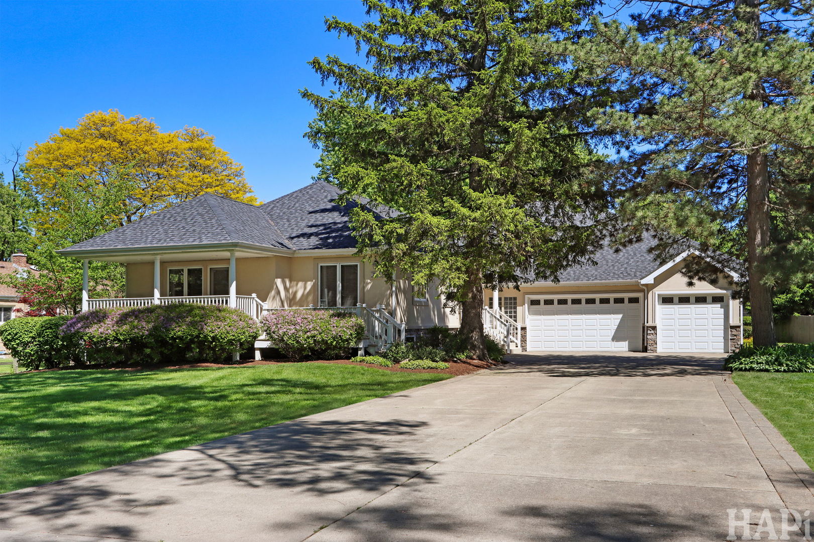 225 Spruce Road Northbrook, IL 60062 - Photo 1 of 40