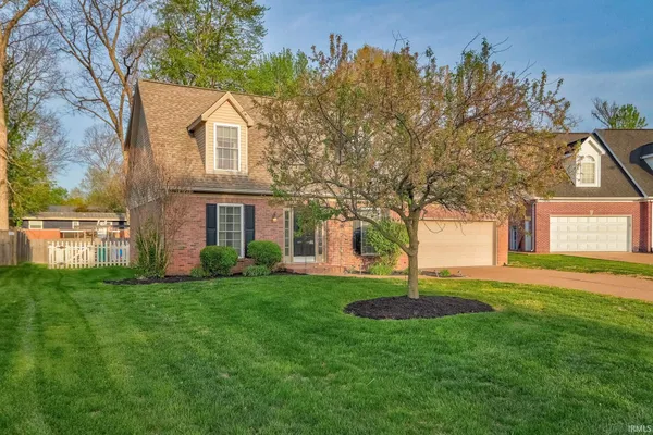 $345,000 | 104 Alexandria Street, Newburgh, IN 47630