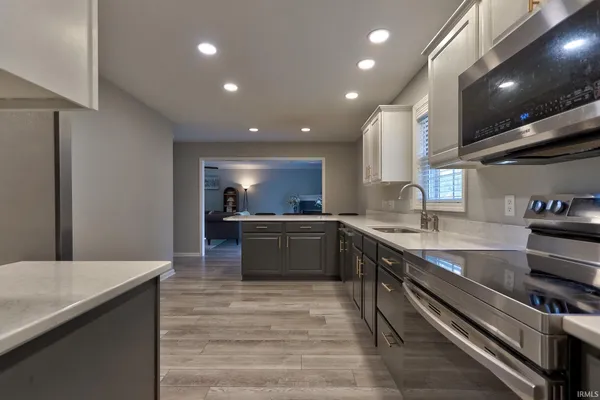 $339,000 | 104 Alexandria Street, Newburgh, IN 47630