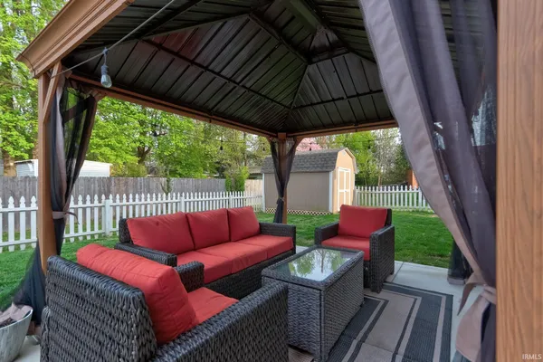 $339,000 | 104 Alexandria Street, Newburgh, IN 47630