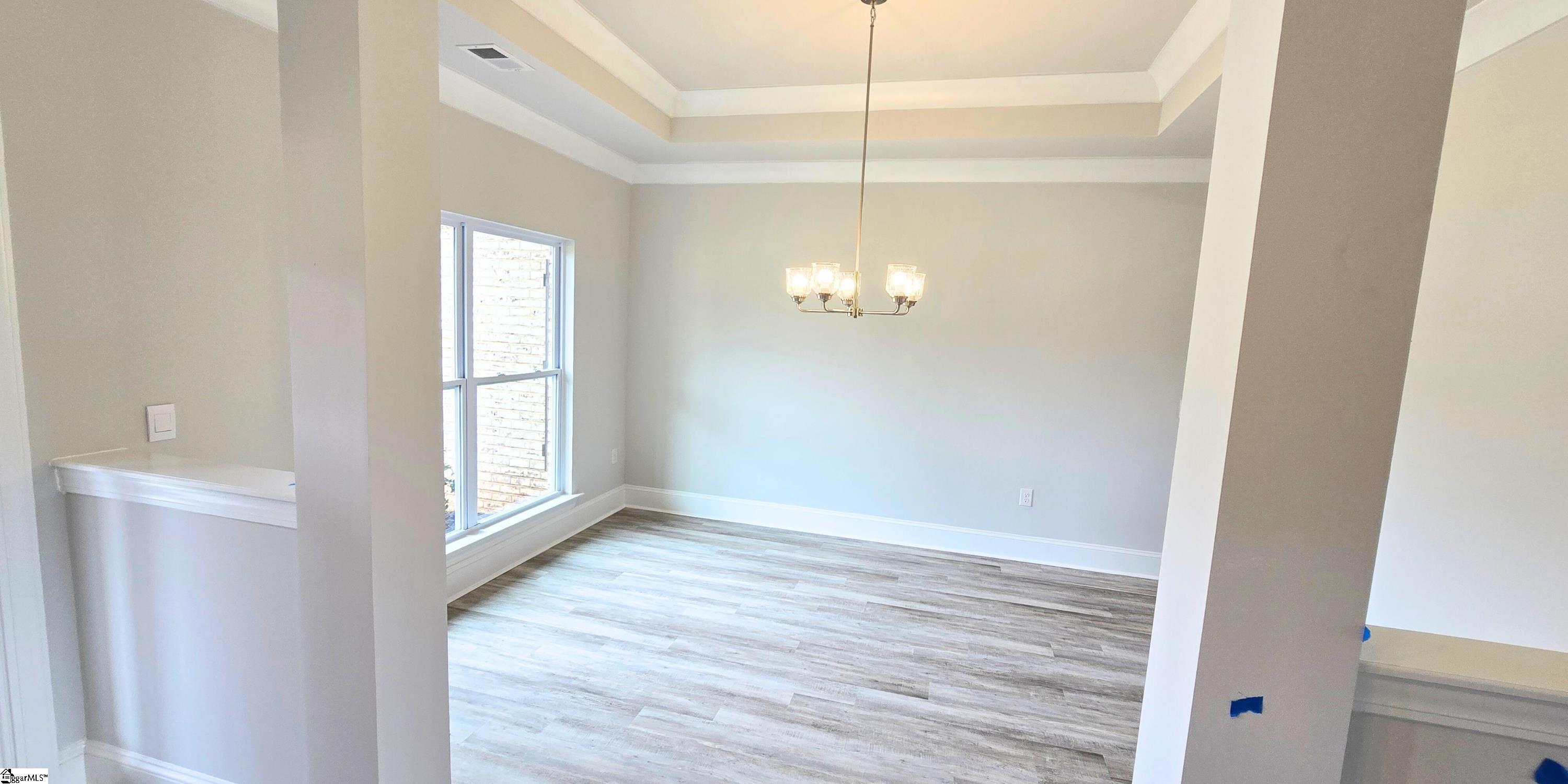 515 Anhinga Road Greenville, SC 29605 - Photo 4 of 31 Gallery Image 4