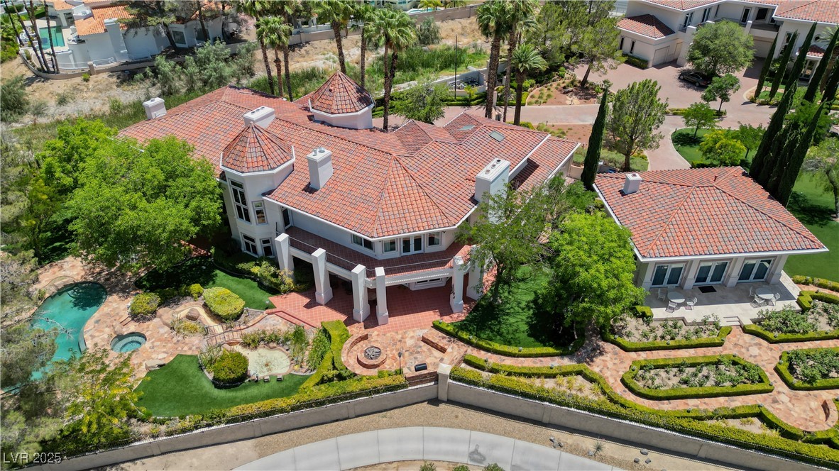 66 Innisbrook Avenue Las Vegas, NV 89113 - Photo 5 of 72