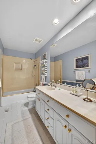 $475,000 | 15789 Scenic Green Court, Chesterfield, MO 63017