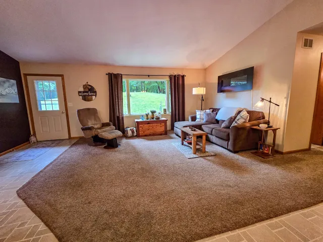 $499,000 | 1380 90th Street Southwest, Alexandria, MN 56308