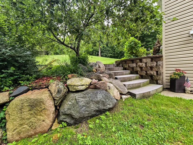 $499,000 | 1380 90th Street Southwest, Alexandria, MN 56308