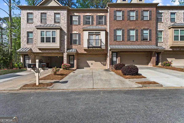 $370,000 | 284 Blue Pointe Court, Suwanee, GA 30024