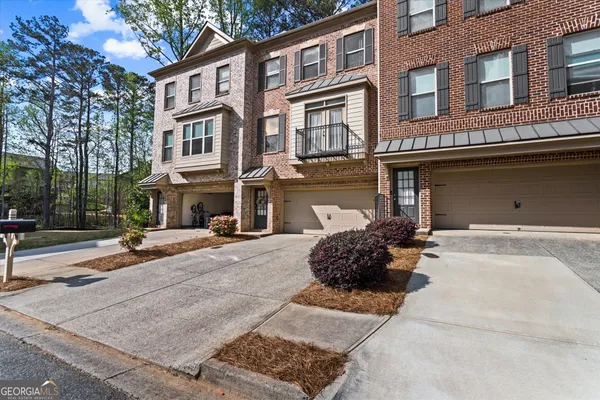 $370,000 | 284 Blue Pointe Court, Suwanee, GA 30024