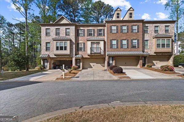 $370,000 | 284 Blue Pointe Court, Suwanee, GA 30024