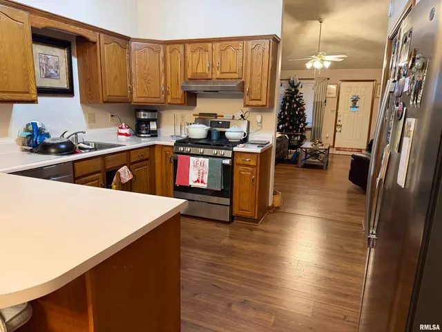 $269,900 | 3300 Crystal Lake Drive, Springfield, IL 62711