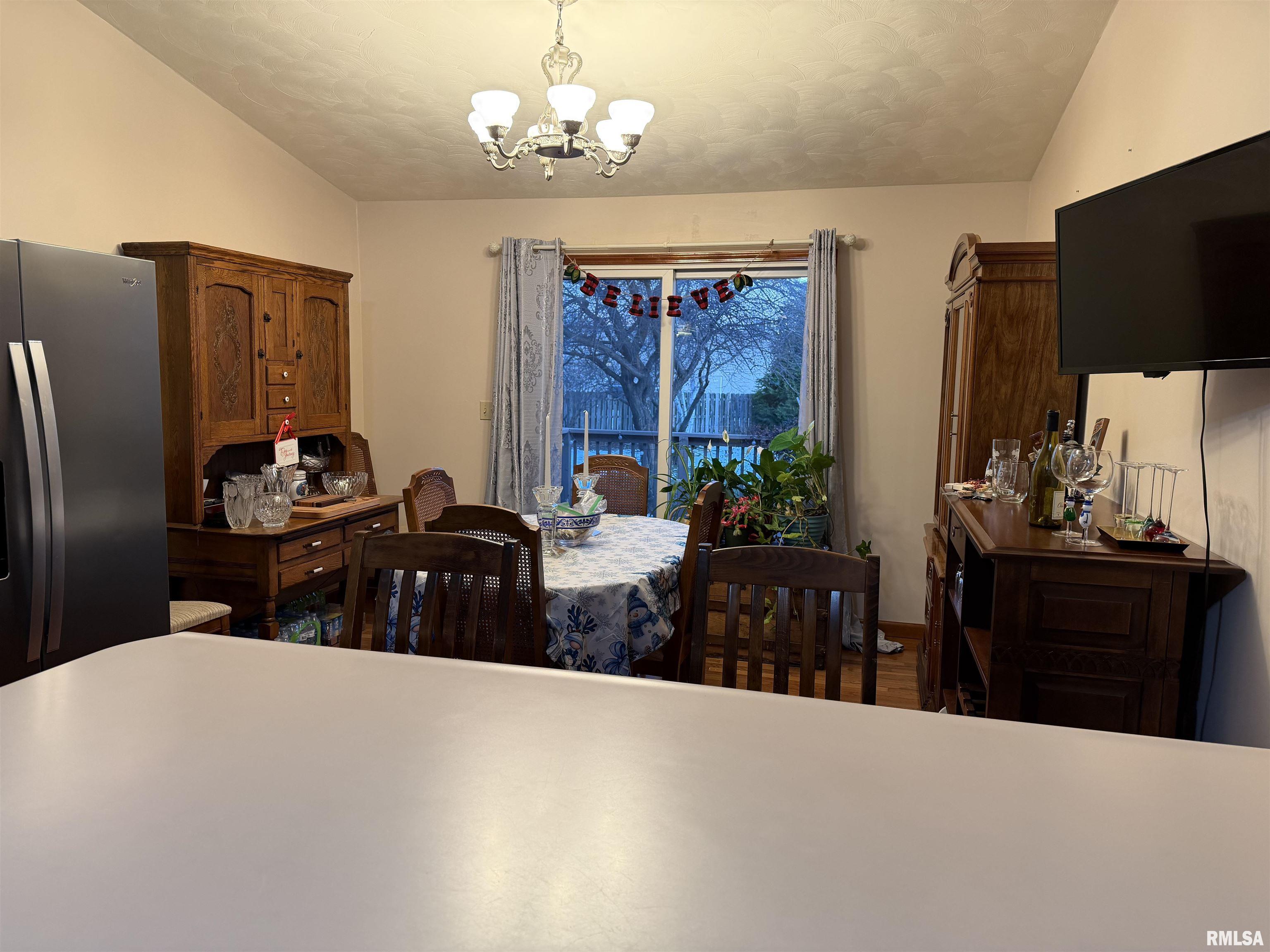 3300 Crystal Lake Drive Springfield, IL 62711 - Photo 6 of 24