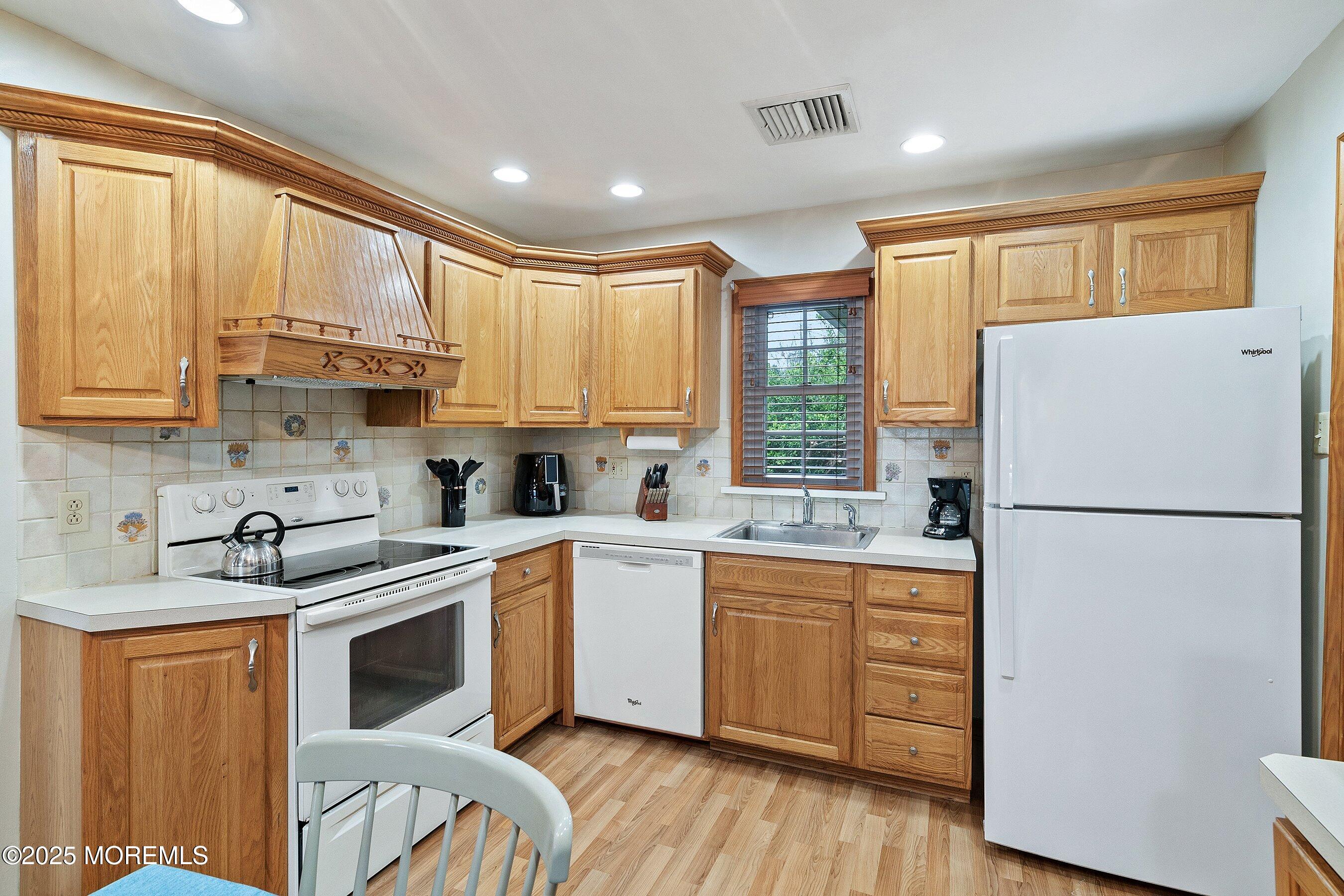 2038 Cedar Bridge Road Northfield, NJ 08225 - Photo 10 of 29 12-Kitchen 1B