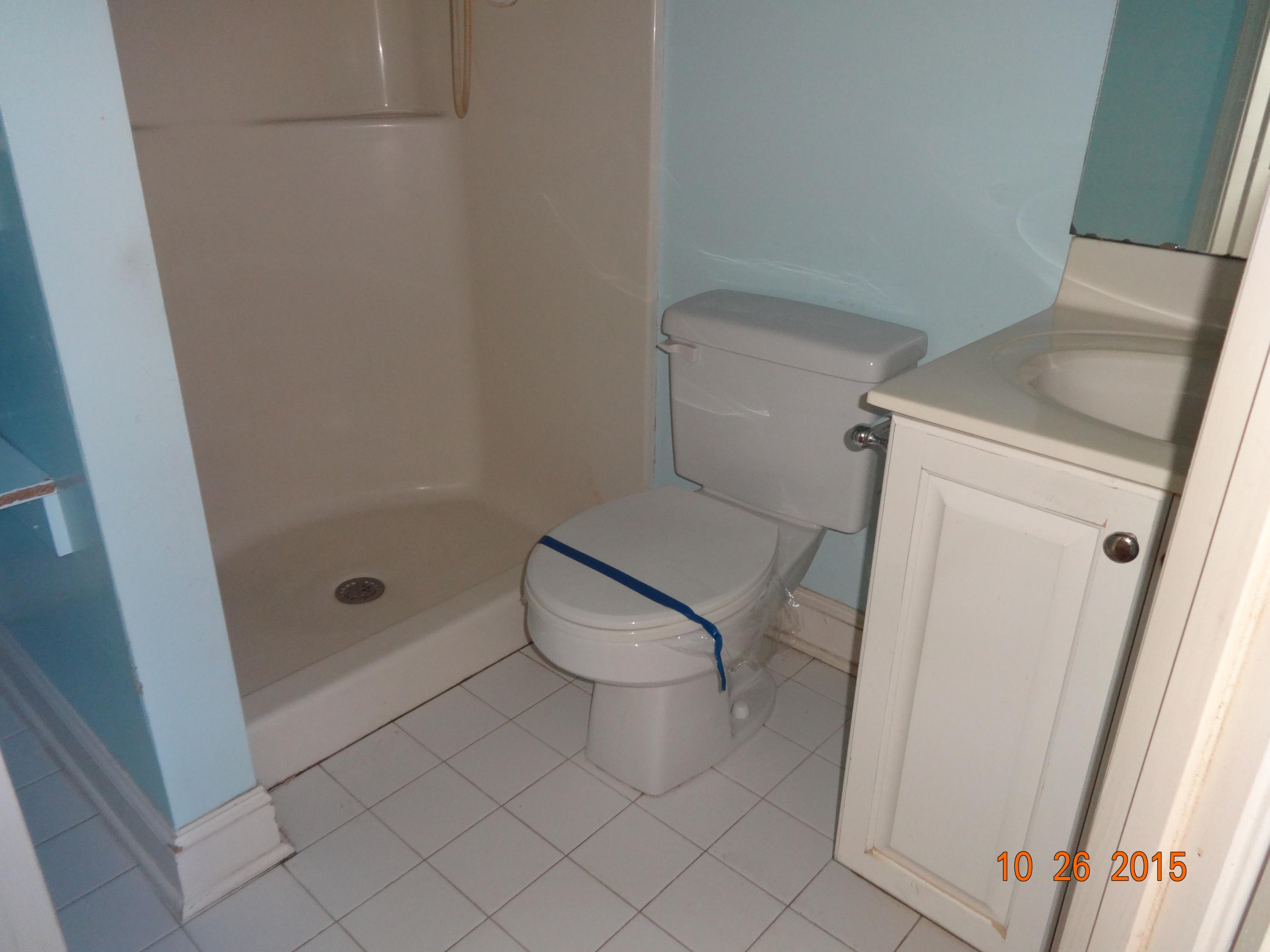 2263 Countryside Road Northwest Roanoke, VA 24017 - Photo 10 of 12 BATHROOM 2