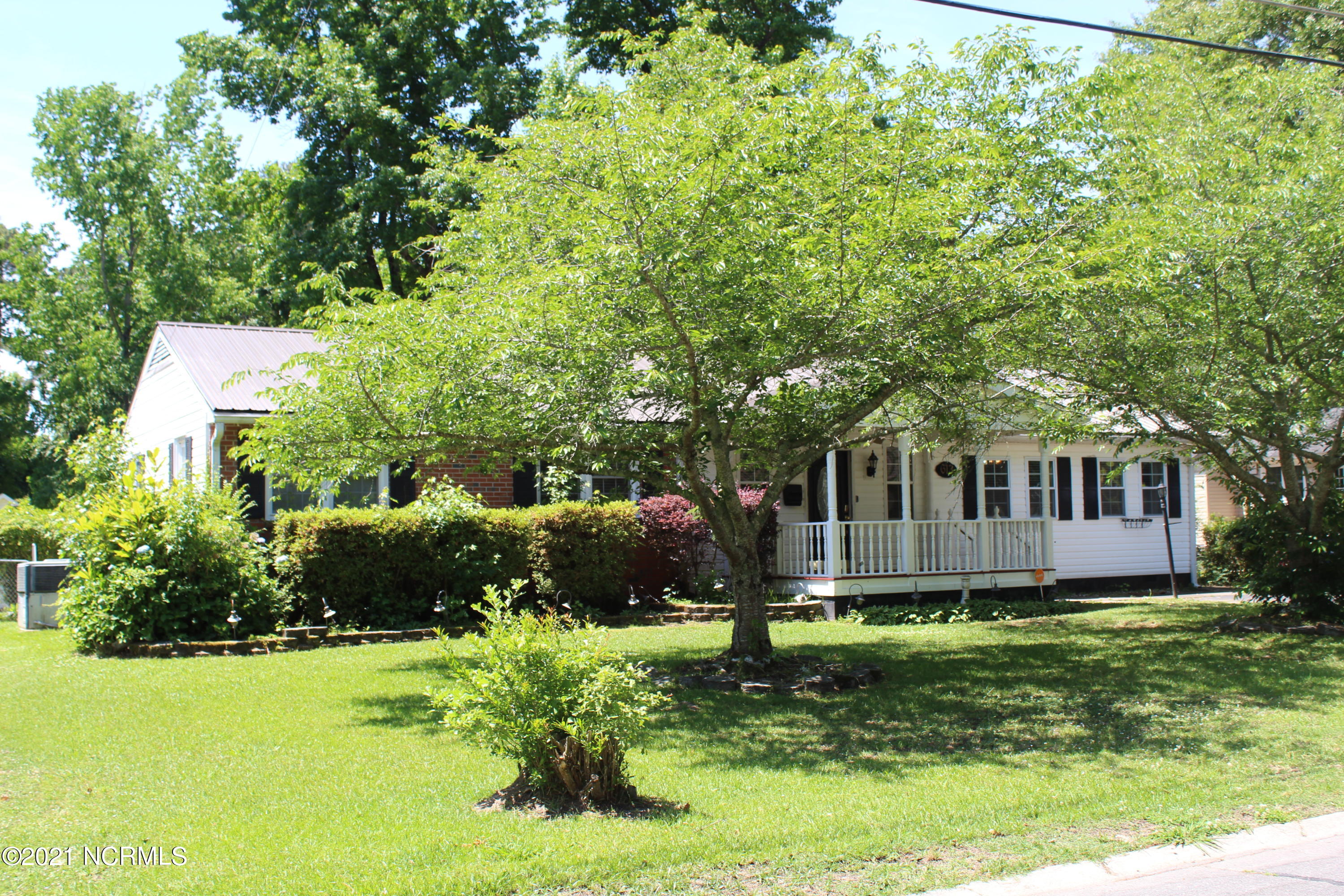 613 Maple Street Jacksonville, NC 28540 - Photo 2 of 22 IMG_3186