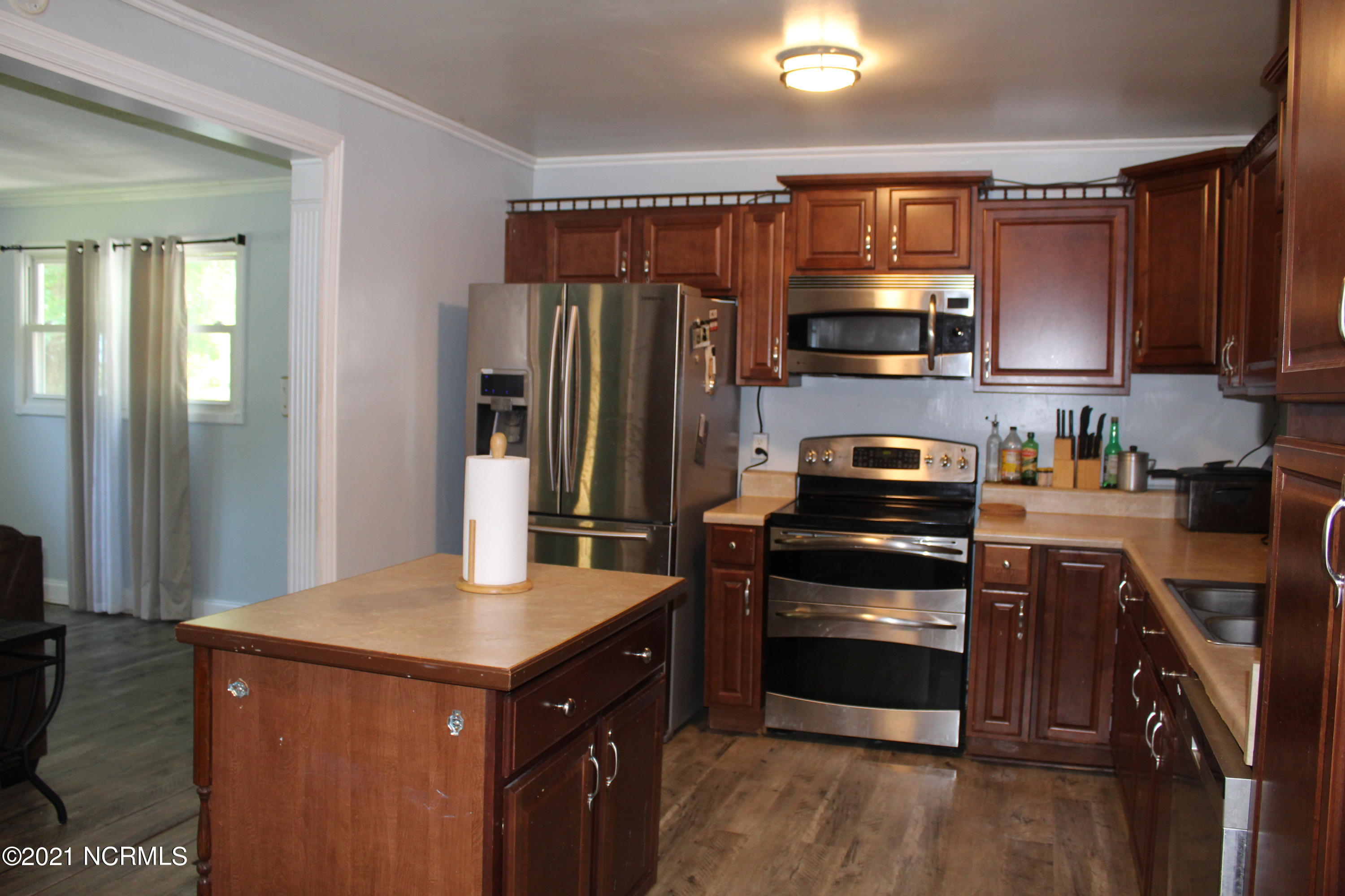 613 Maple Street Jacksonville, NC 28540 - Photo 8 of 22 IMG_3224